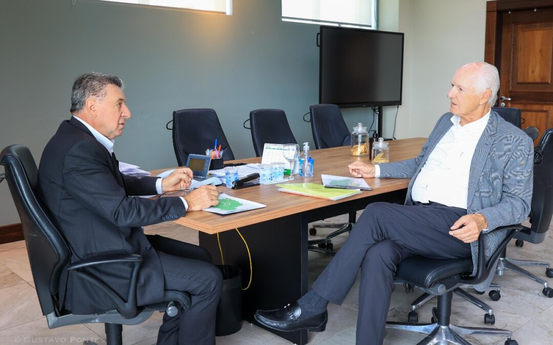 Marcos Domakoski visita Secretário de Estado da Casa Civil