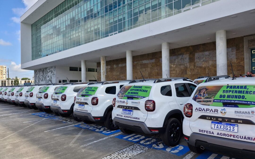 Vice-presidentes representam o MPP na entrega de frota para agência agropecuária do governo