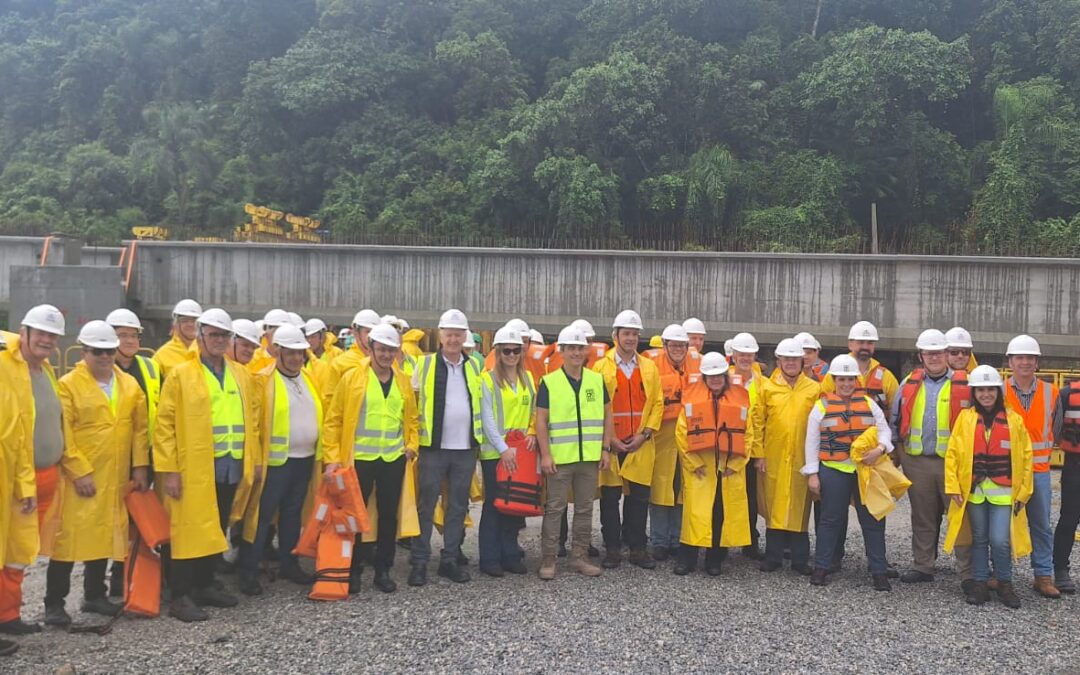 Movimento Pró-Paraná faz visita técnica às obras da Ponte de Guaratuba