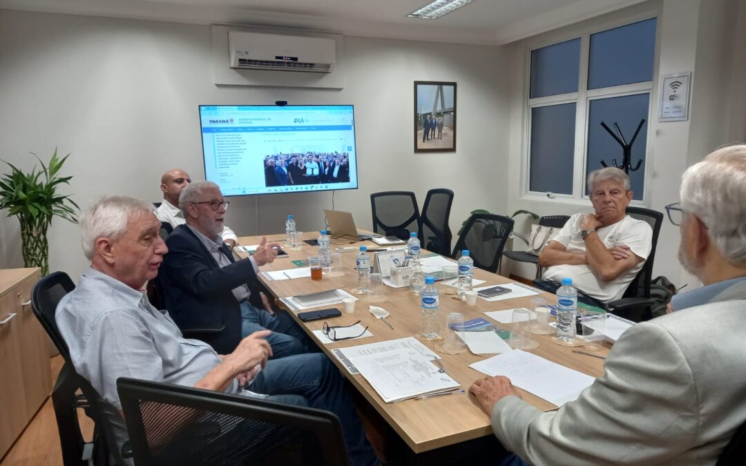 Conselho Cívico-Cultural e de Educação debate iniciativa para aprimorar o ensino no Paraná